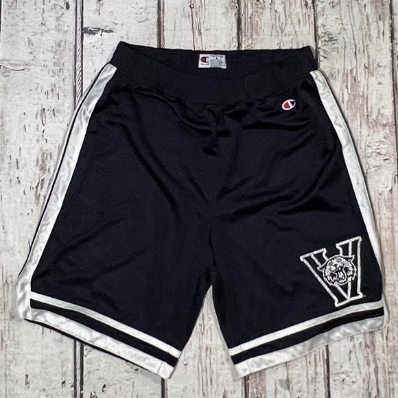 Villanova University Wildcats NCAA Champion Basketball Sports Shorts - Picture 1 of 8